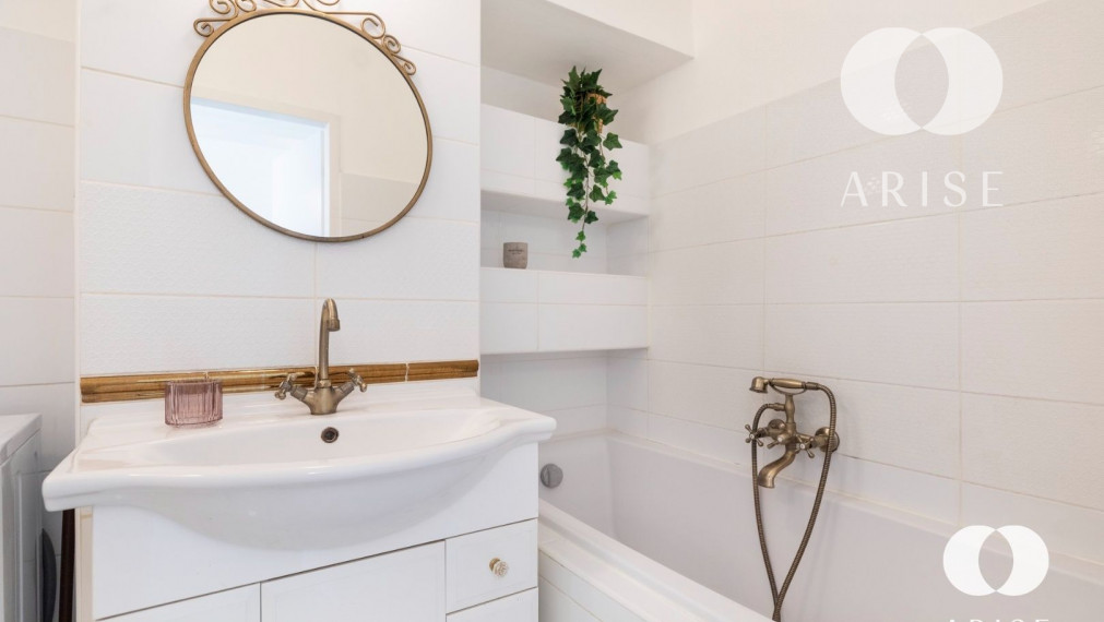 PREDANÉ! ÚTULNÝ, S CITOM ZARIADENÝ 2 izbový