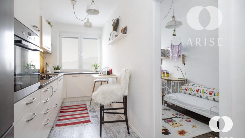 PREDANÉ!  Príjemný 3 izbový byt v Bratislave- Karlová Ves.