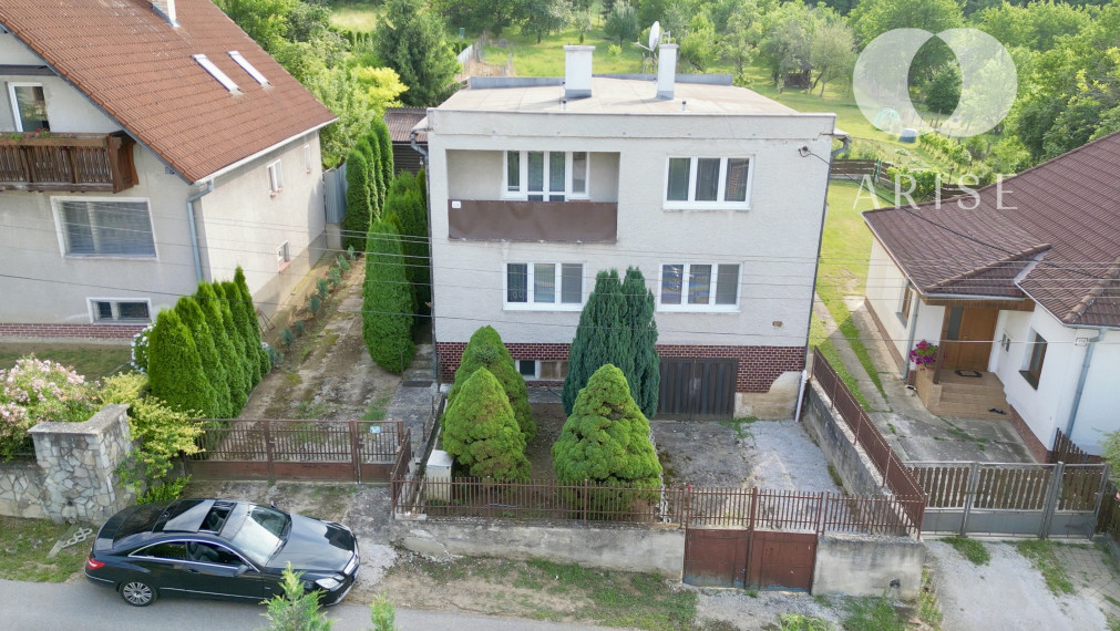 Predaj 2 generačný rodinný dom v obci Brodzany