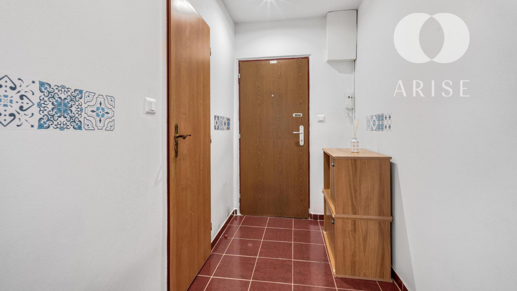 PREDANÉ !!! 2i byt v príjemnej lokalite.