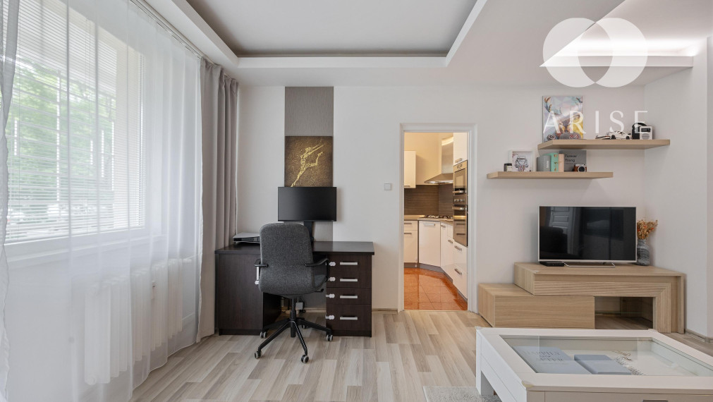 !! PREDANÉ !!  Krásny, kompletne zrekonštruovaný 3i byt na predaj!