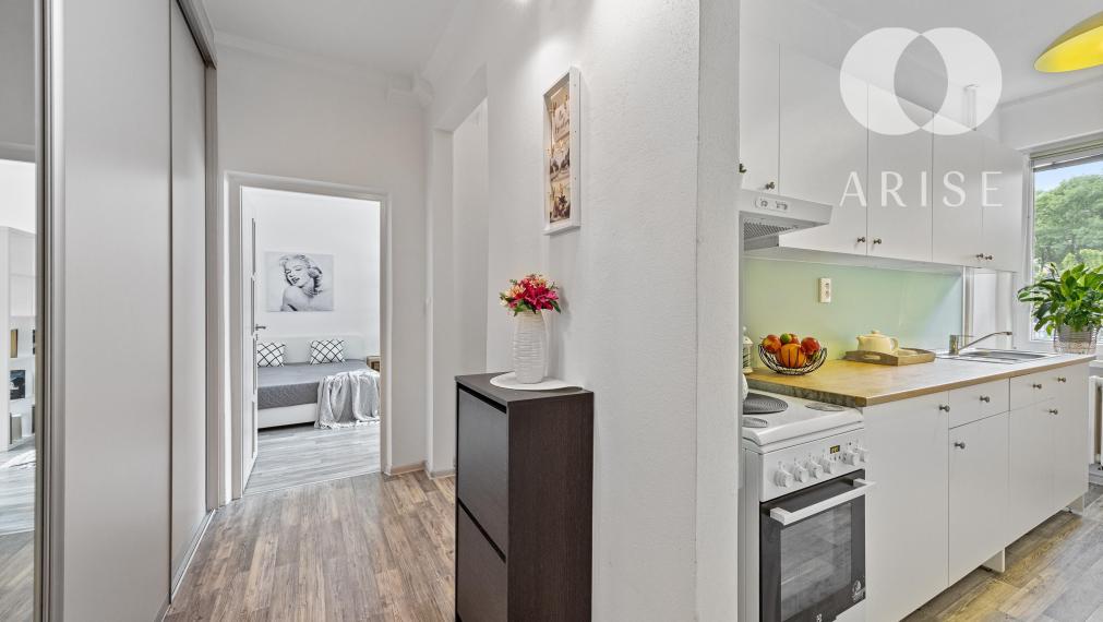 PREDANÉ! 1 izbový byt v Ružinove- Ostredky