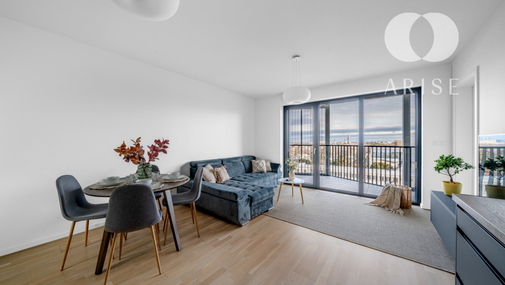 PREDANÉ! Moderný byt s veľkým šatníkom a balkónom