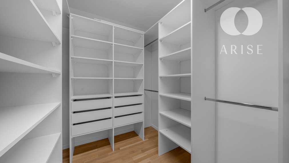 PREDANÉ! Moderný byt s veľkým šatníkom a balkónom