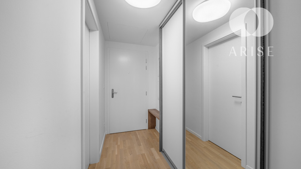 PREDANÉ! Moderný byt s veľkým šatníkom a balkónom