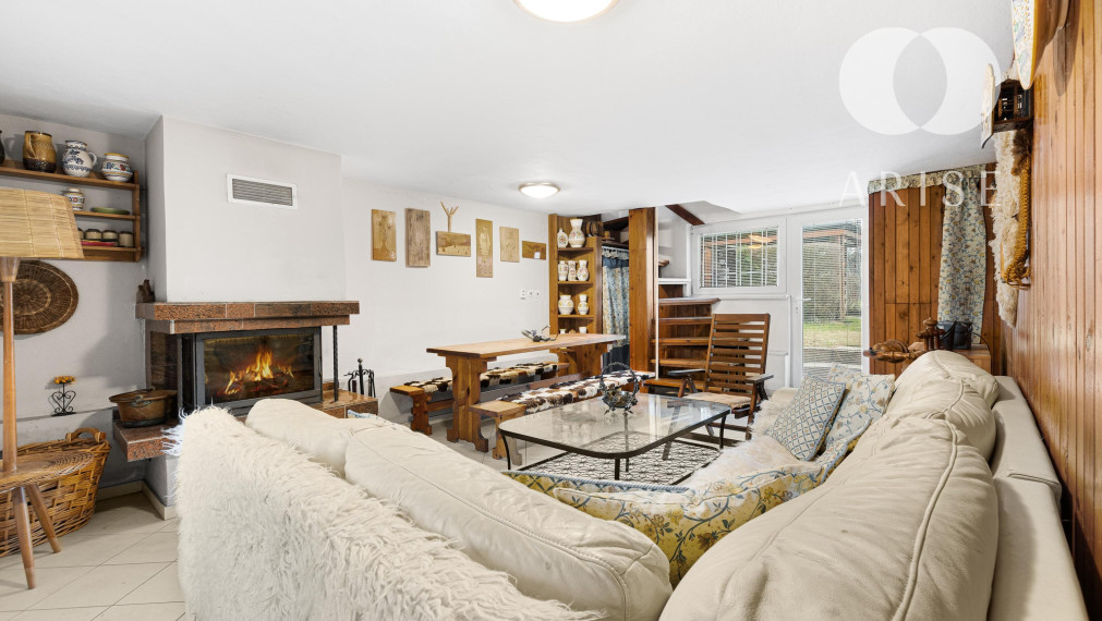 Rekreačná chata so súpisným číslom na predaj!