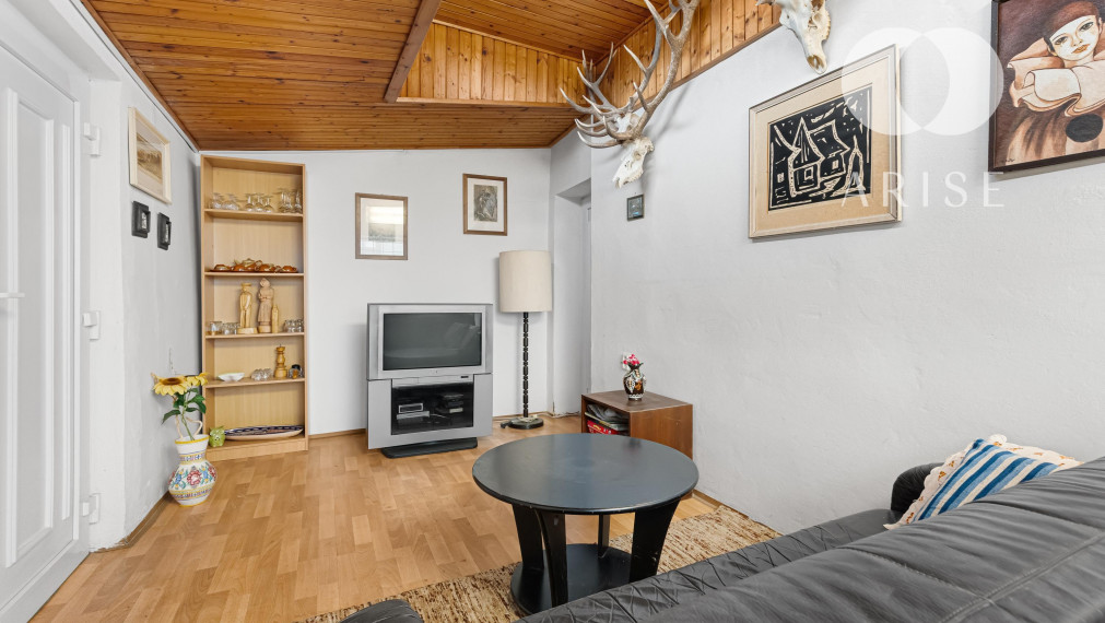 Rekreačná chata so súpisným číslom na predaj!