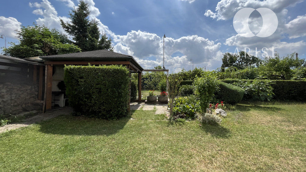 Rekreačná chata so súpisným číslom na predaj!