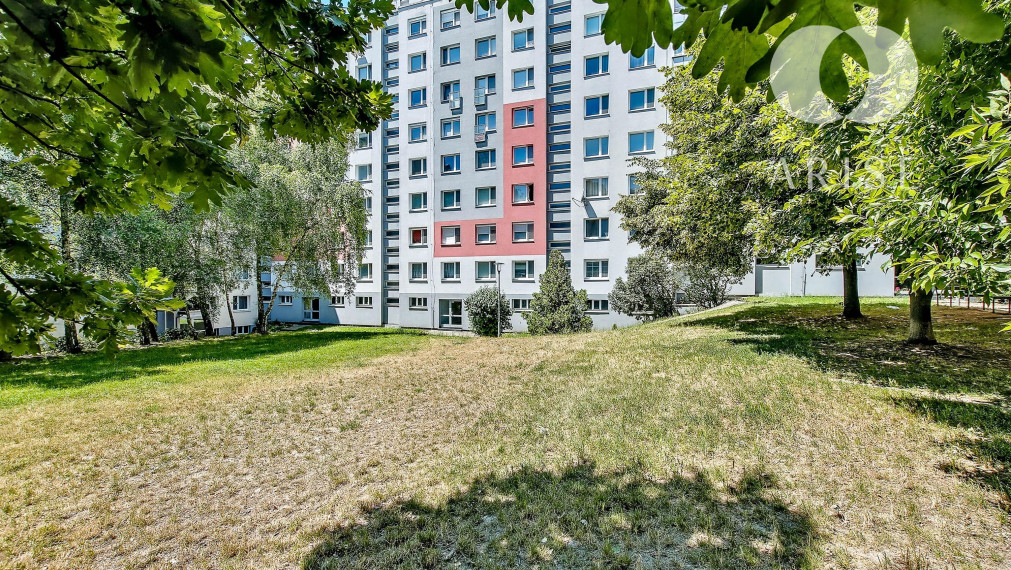 PREDANÉ! 3-izbový byt!