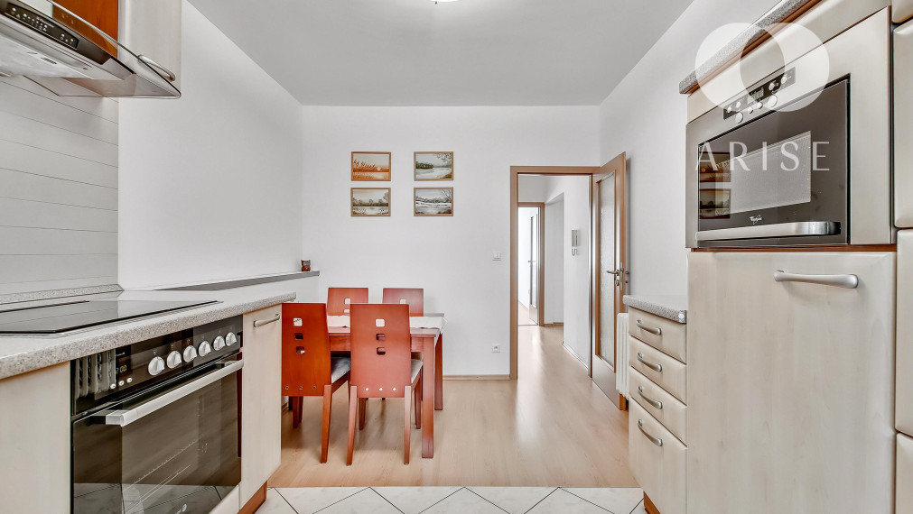 PREDANÉ! 3-izbový byt!