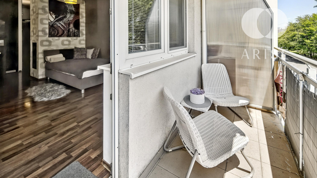 Ponúkame na prenájom 1 izbový byt. Voľný od decembra 2025