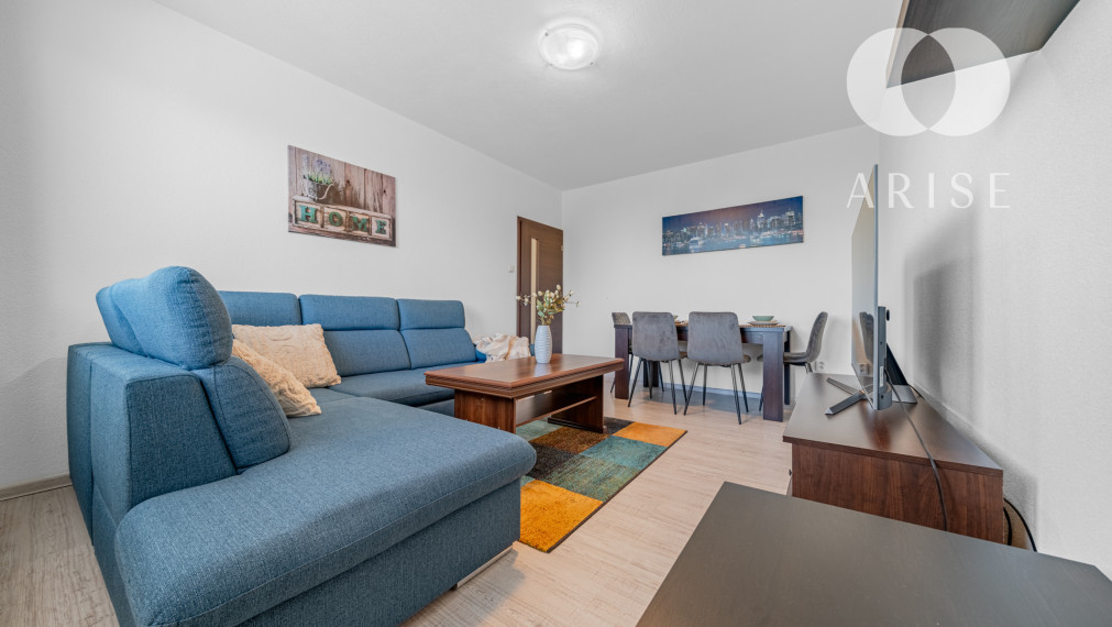 Na prenájom priestranný 3-izbový byt s balkónom v Ružinove – Exnárova ulica