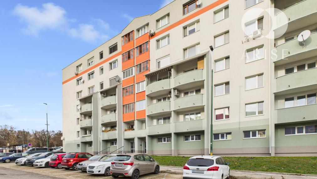 Na predaj moderný 3-izbový byt po rekonštrukcii pri lese.