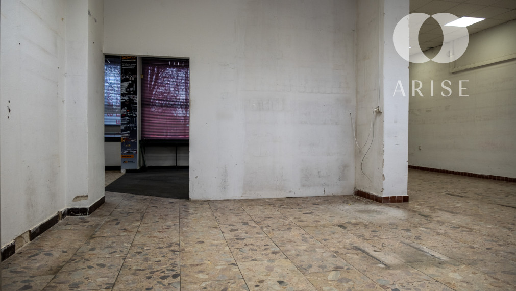 ARISE | Predaj obchodný a skladový priestor v Petržalke.