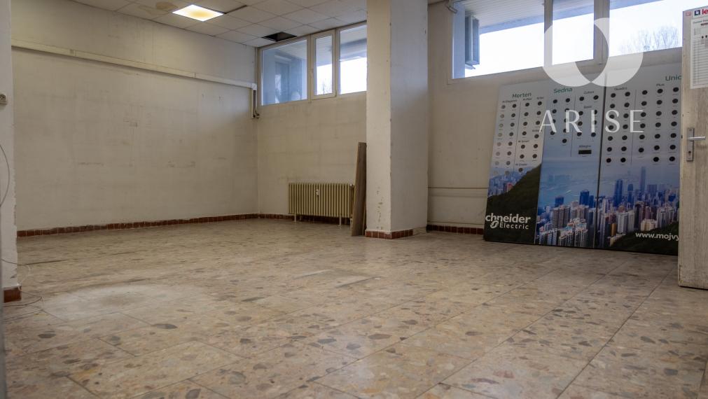 ARISE | Predaj obchodný a skladový priestor v Petržalke.
