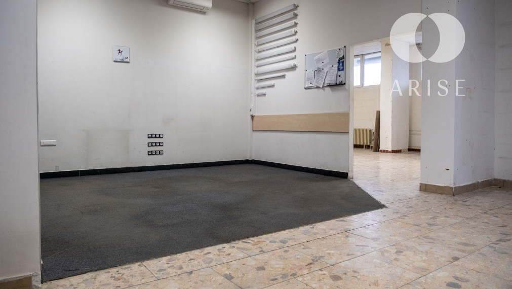 ARISE | Predaj obchodný a skladový priestor v Petržalke.