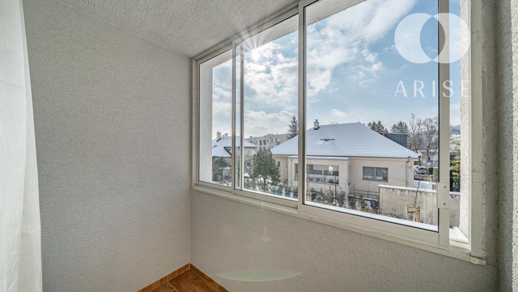 ARISE | Na prenájom svetlý 3-izbový byt s loggiou, Modra