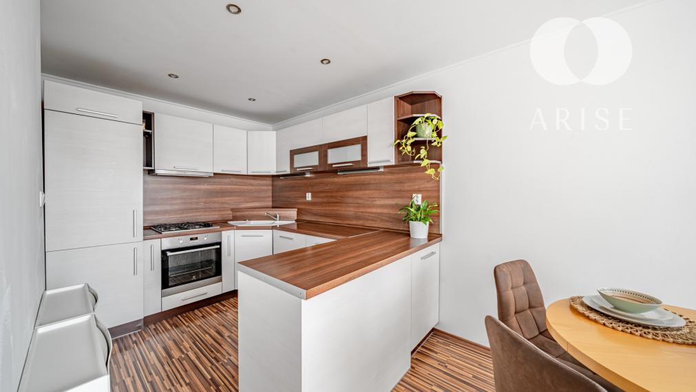 ARISE | Na prenájom svetlý 3-izbový byt s loggiou, Modra