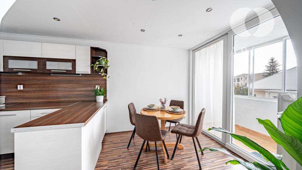 ARISE | Na prenájom svetlý 3-izbový byt s loggiou, Modra