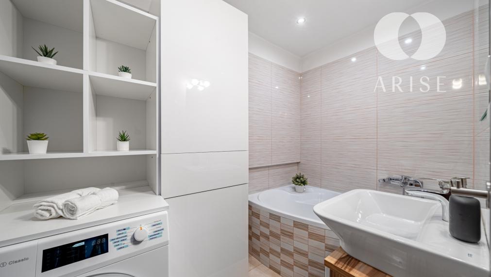 ARISE | Na prenájom svetlý 3-izbový byt s loggiou, Modra