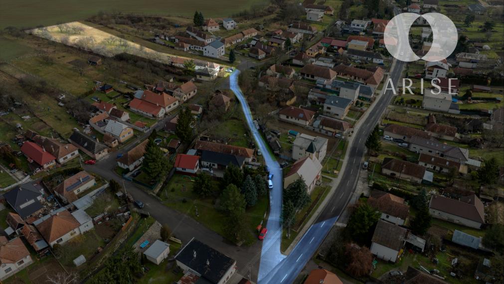 ARISE | Veľký pozemok s rodinným domom v obci Ješkova Ves