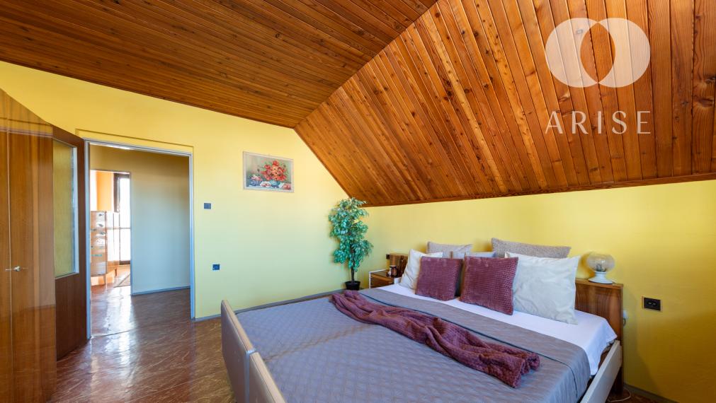 ARISE | Predaj rodinný dom s garážou – Hontianske Nemce