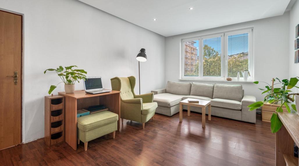 PREDANÉ !!! 2i byt v príjemnej lokalite.