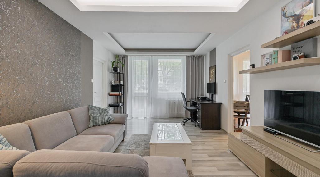 !! PREDANÉ !!  Krásny, kompletne zrekonštruovaný 3i byt na predaj!