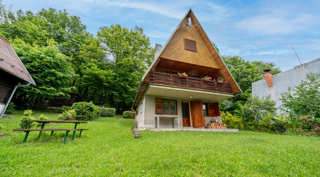 ARISE | Rekreačná murovaná chata v prírode okres Prievidza