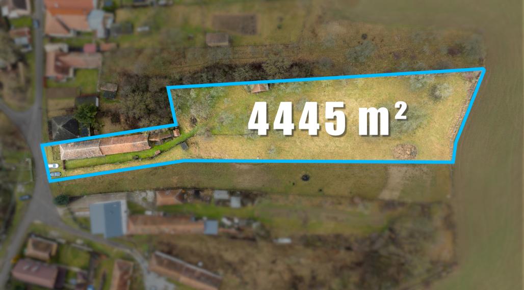 ARISE | Veľký pozemok s rodinným domom v obci Ješkova Ves