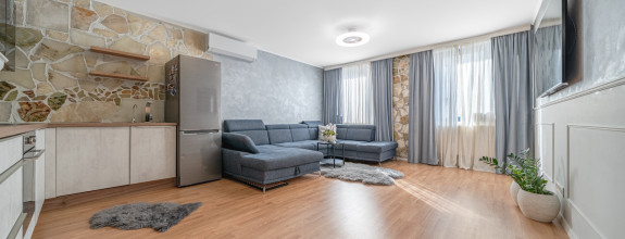 Ponúkame na prenájom 2-izbový apartmán v Starom Meste- Vysoká ulica