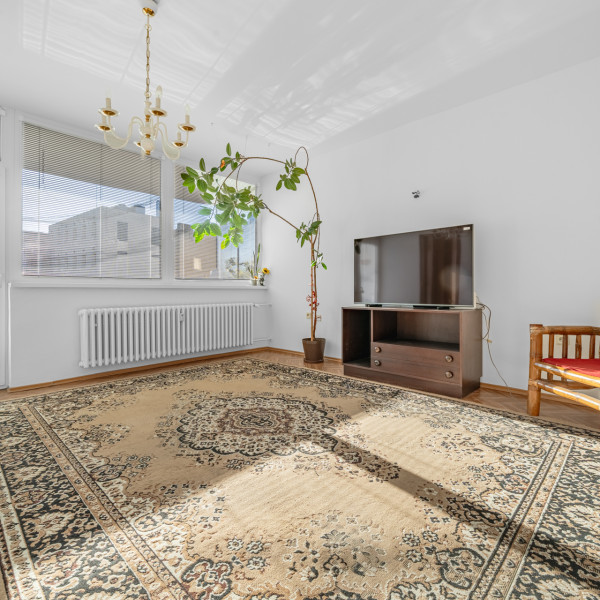 1,5-izbový byt s loggiou a parkovaním v centre – Medená ul.